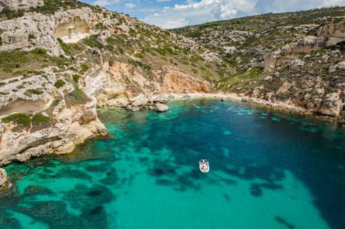 Tour Gommone a Cagliari di 2 ore - Sardiniadreamtour