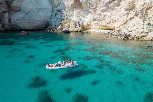 Tour Gommone a Cagliari di 2 ore - Sardiniadreamtour